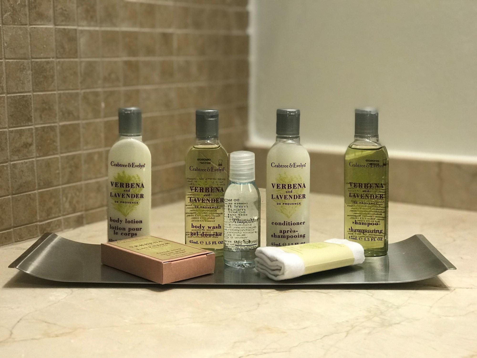 Doubletree By Hilton La Torre Golf Resort Roldan Bagian luar foto A selection of toiletries
