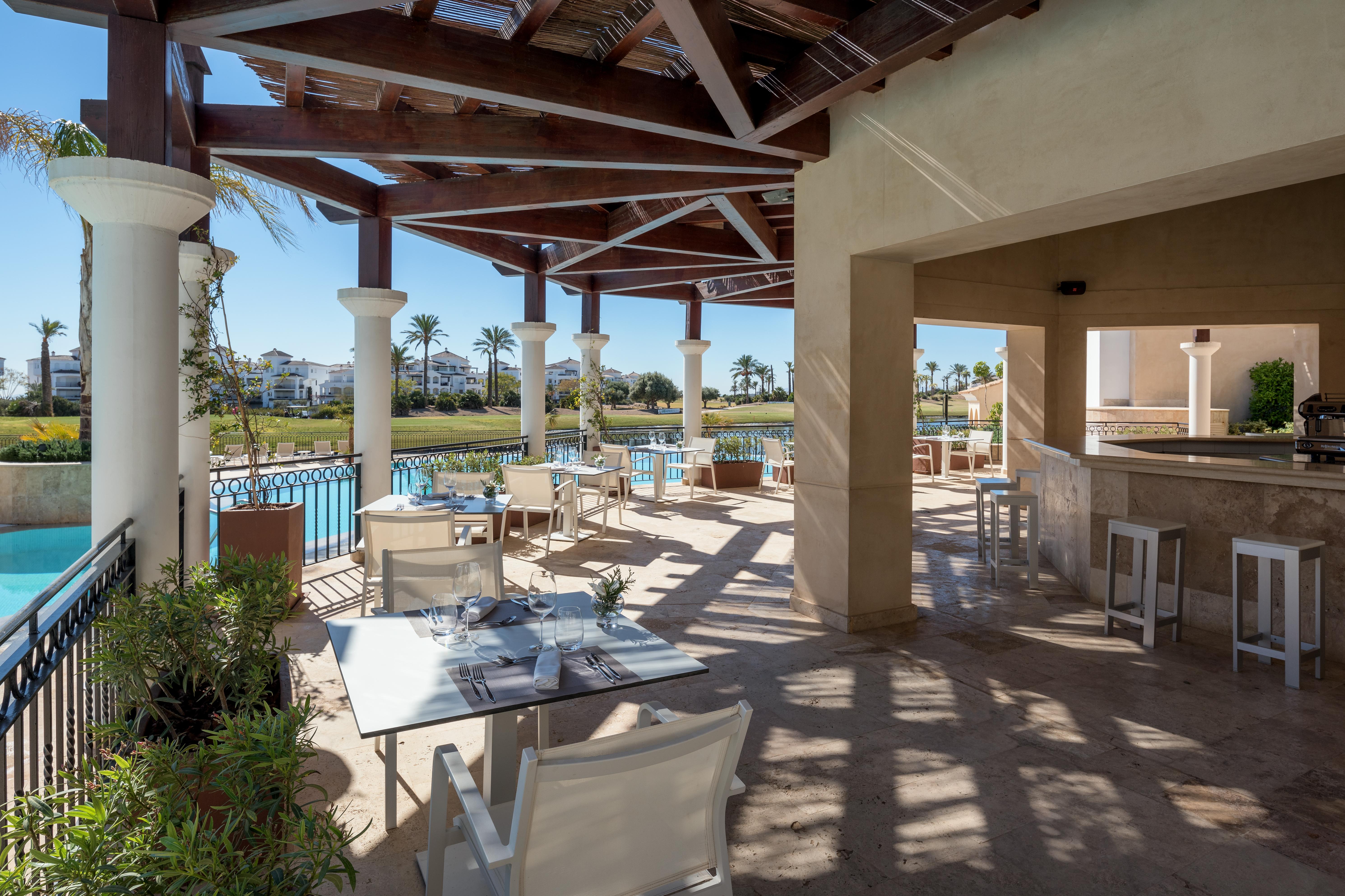 Doubletree By Hilton La Torre Golf Resort Roldan Bagian luar foto The Clubhouse at The Lakes