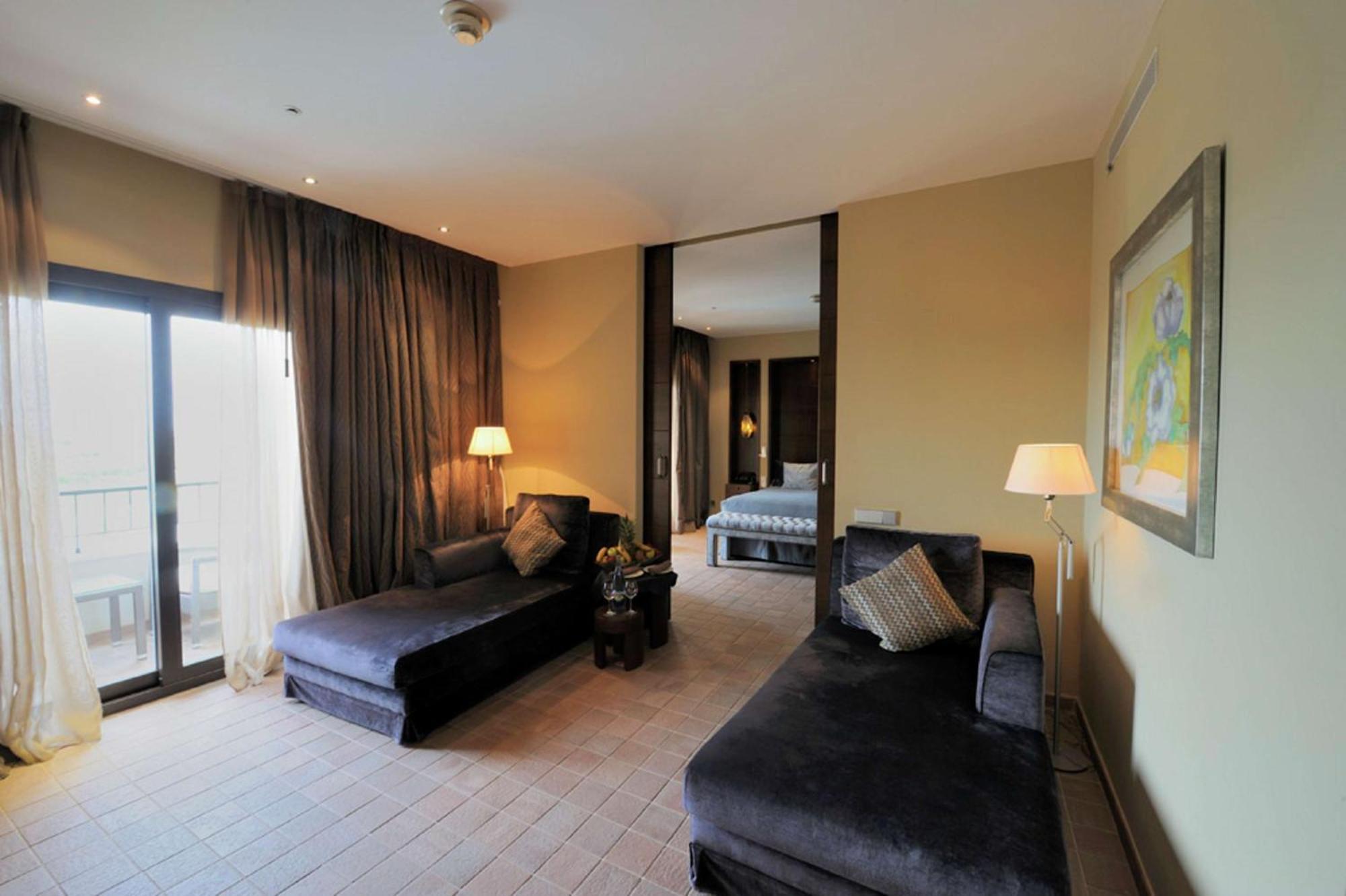 Doubletree By Hilton La Torre Golf Resort Roldan Bagian luar foto